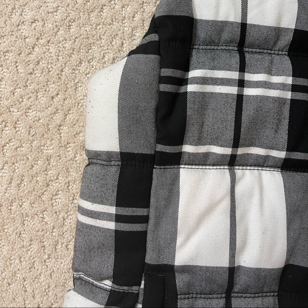 Plaid Puffer Vest - Picture 9 of 15